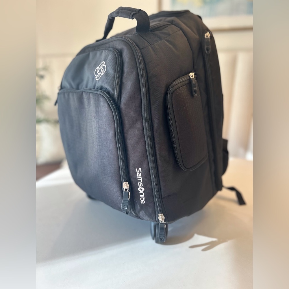 Samsonite Black Travel Bag with Wheels